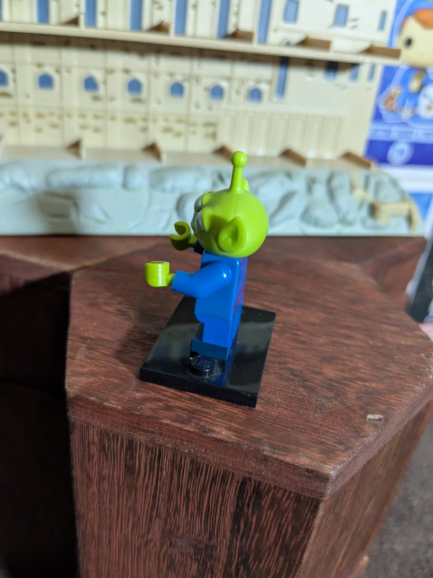 Lego Minifigures : Alien