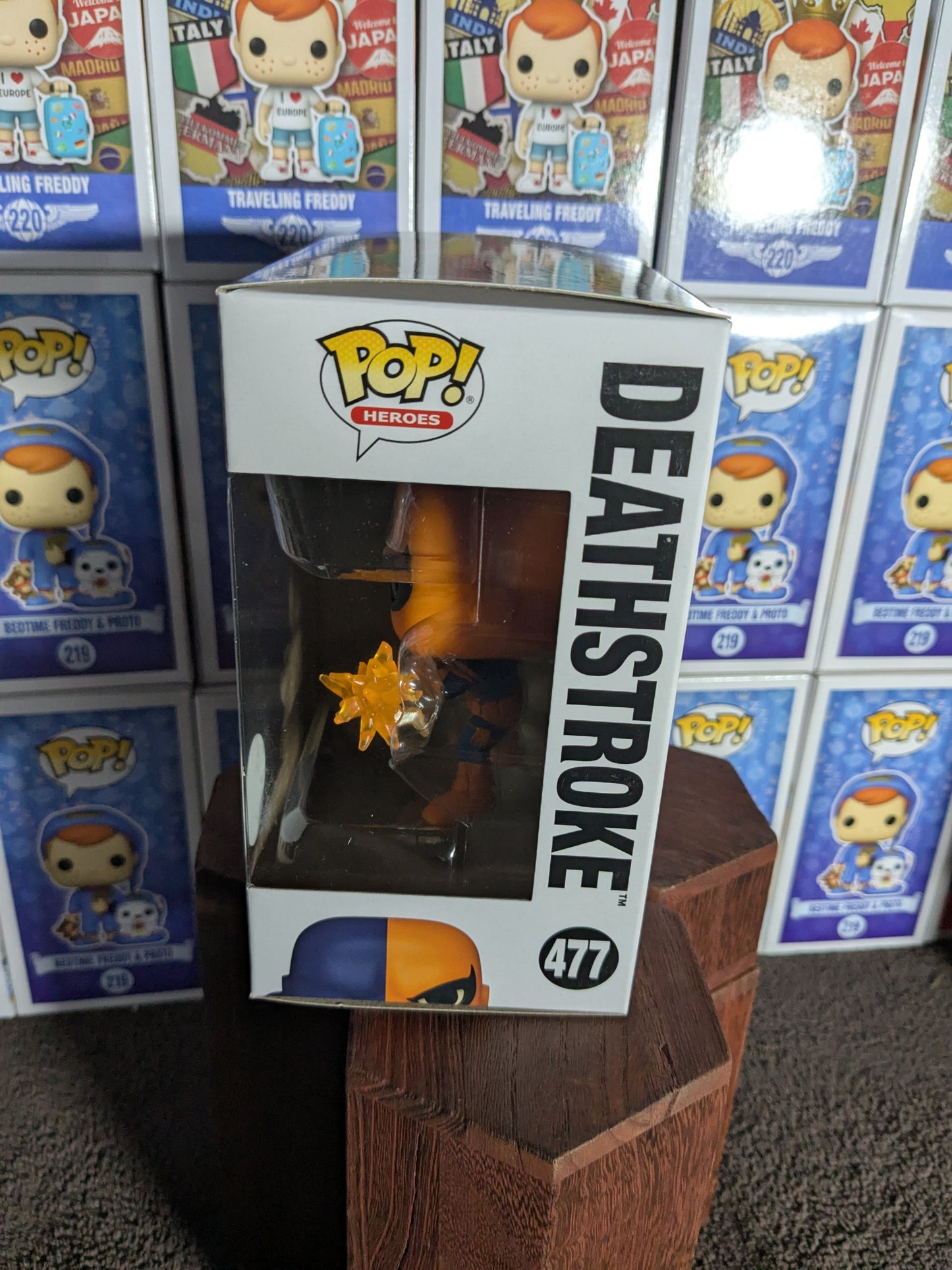 Funko pop 477 : Deathstroke