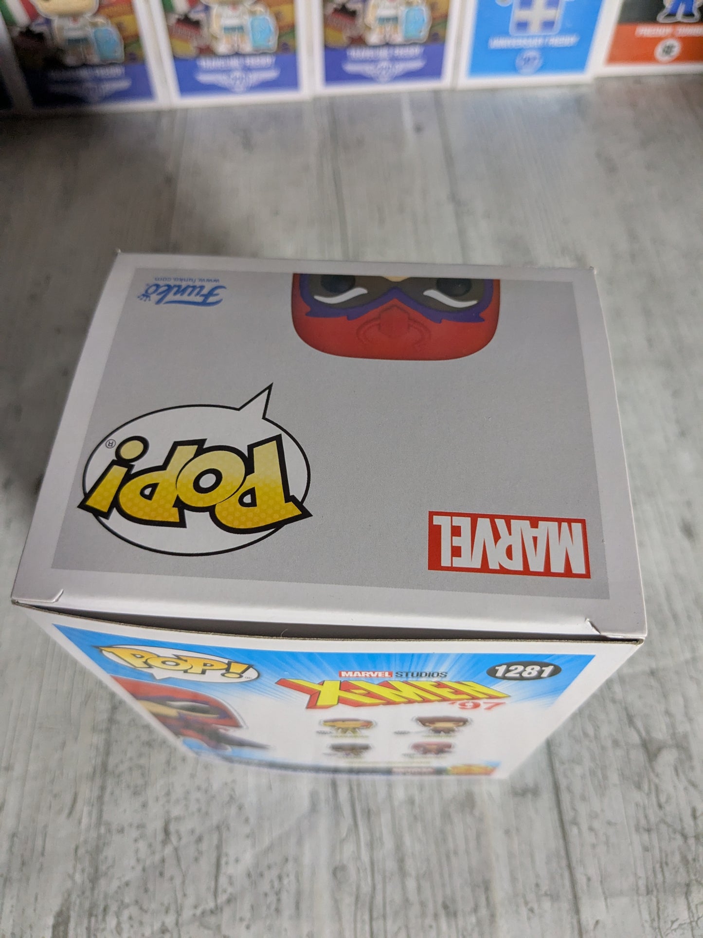 Funko pop 1281 : Magneto