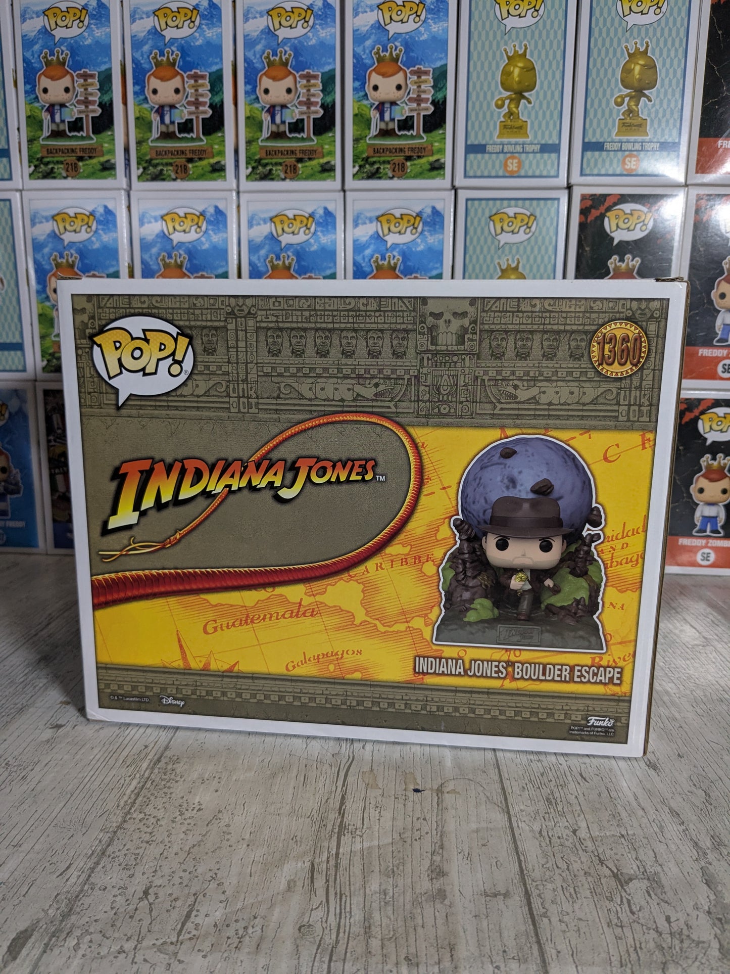 Funko pop 1368 : Indiana Jones Boulder Escape (Damaged Box)