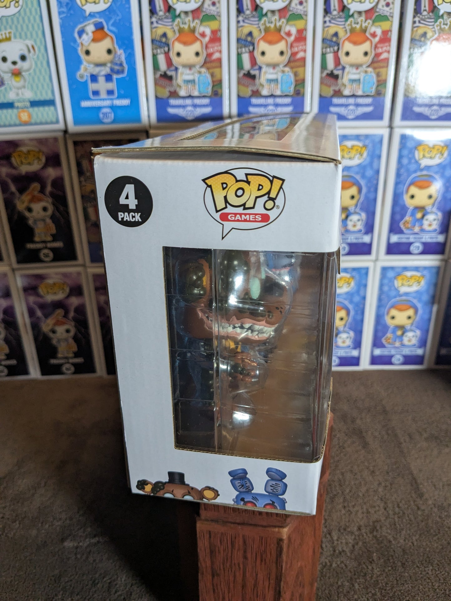 Funko Pop: Twisted Freddy / Twisted Bonnie / Twisted Wolf / Twisted Chica (leuchtend)