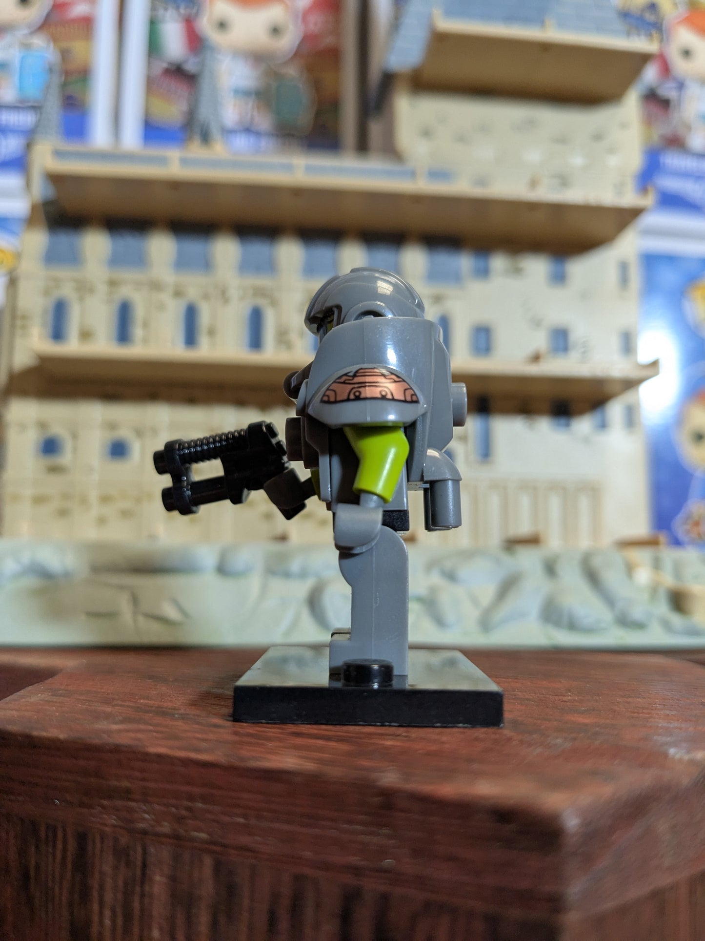 Lego Minifigures : Alien Avenger