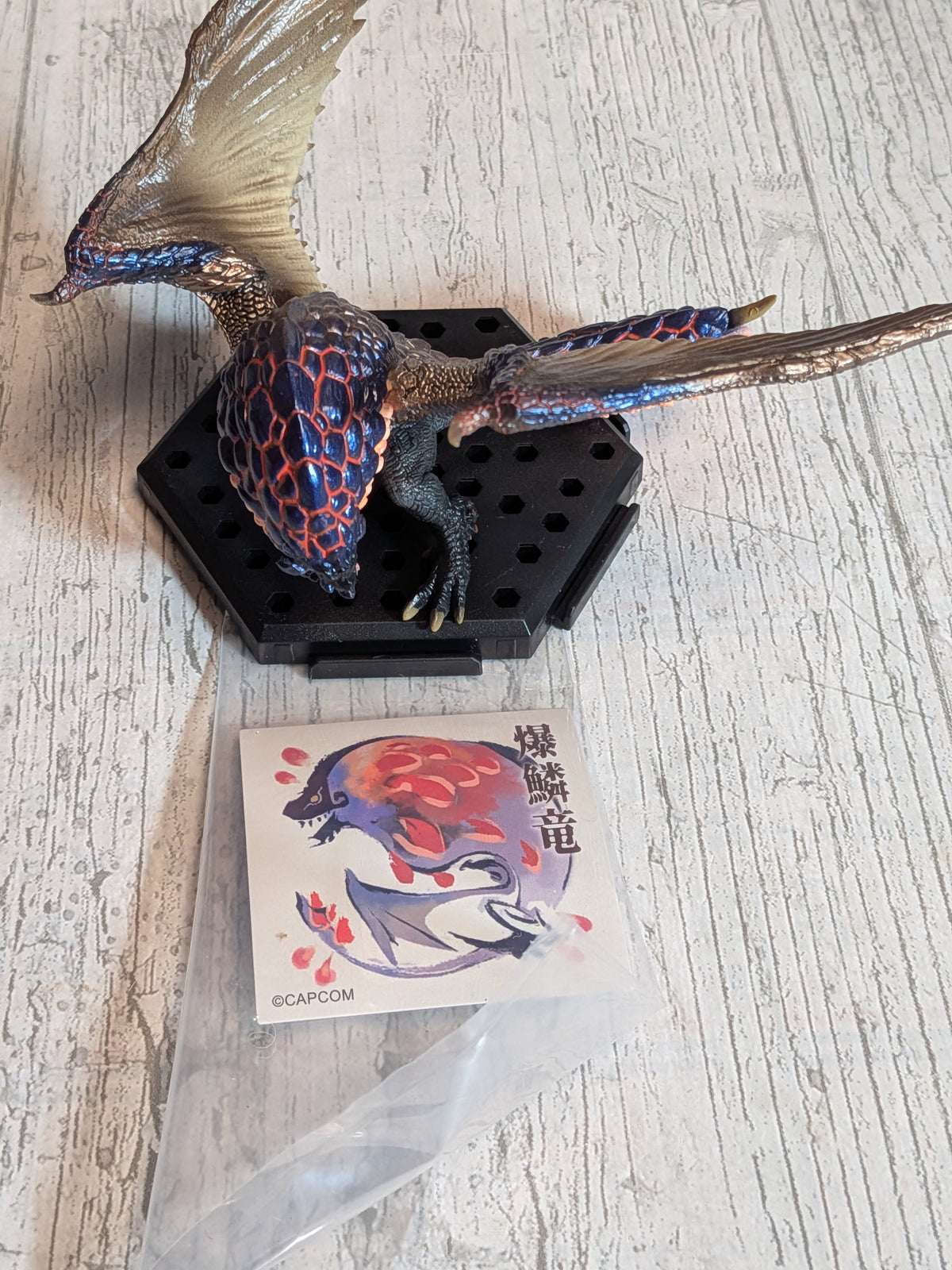 Capcom Figure Builder - CFB Vol. 26 - Monster Hunter Rise Sunbreak - Boiling Crimson Bazelgeuse - (~10cm)