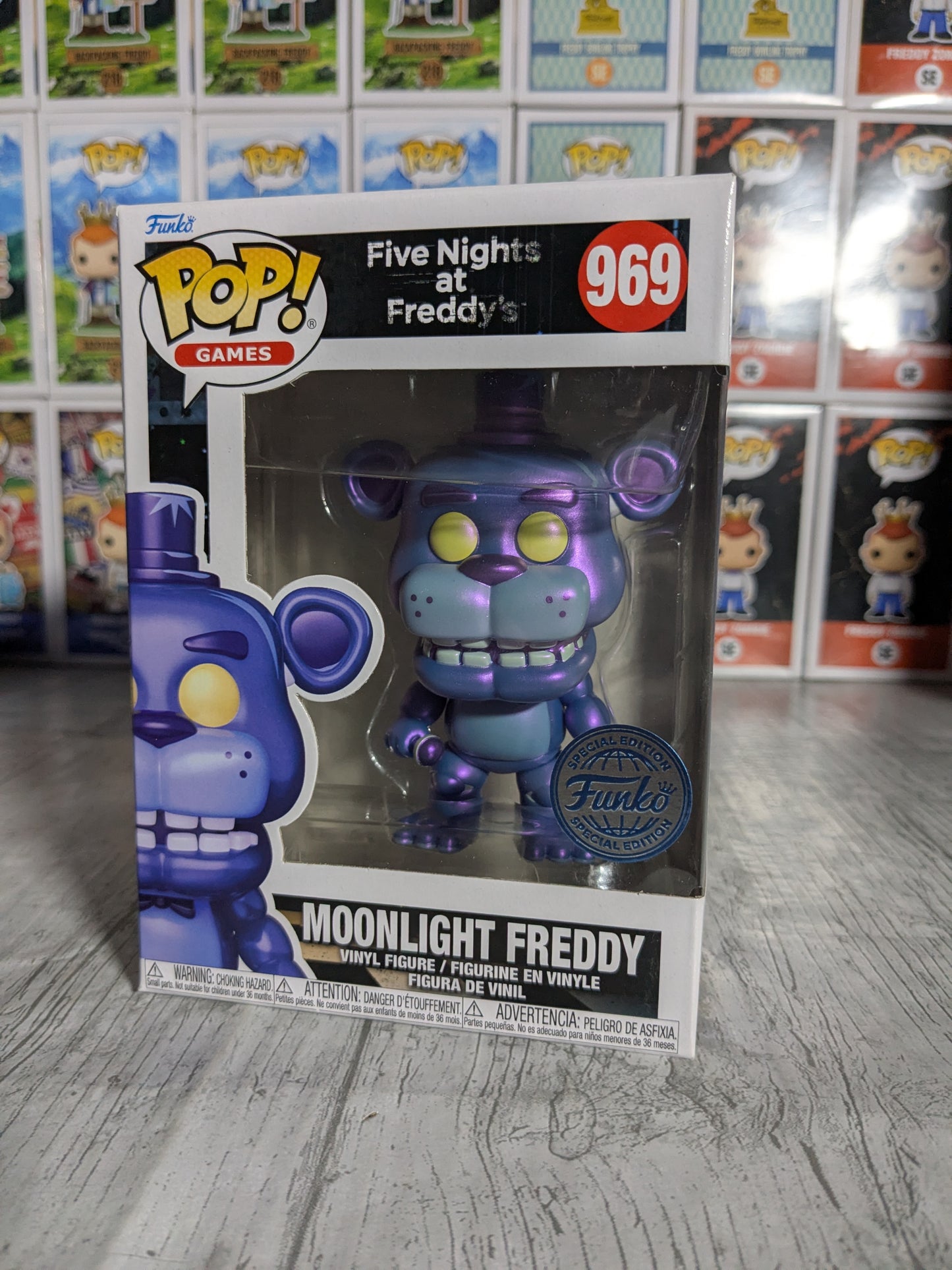 Funko pop 969 : Moonlight Freddy