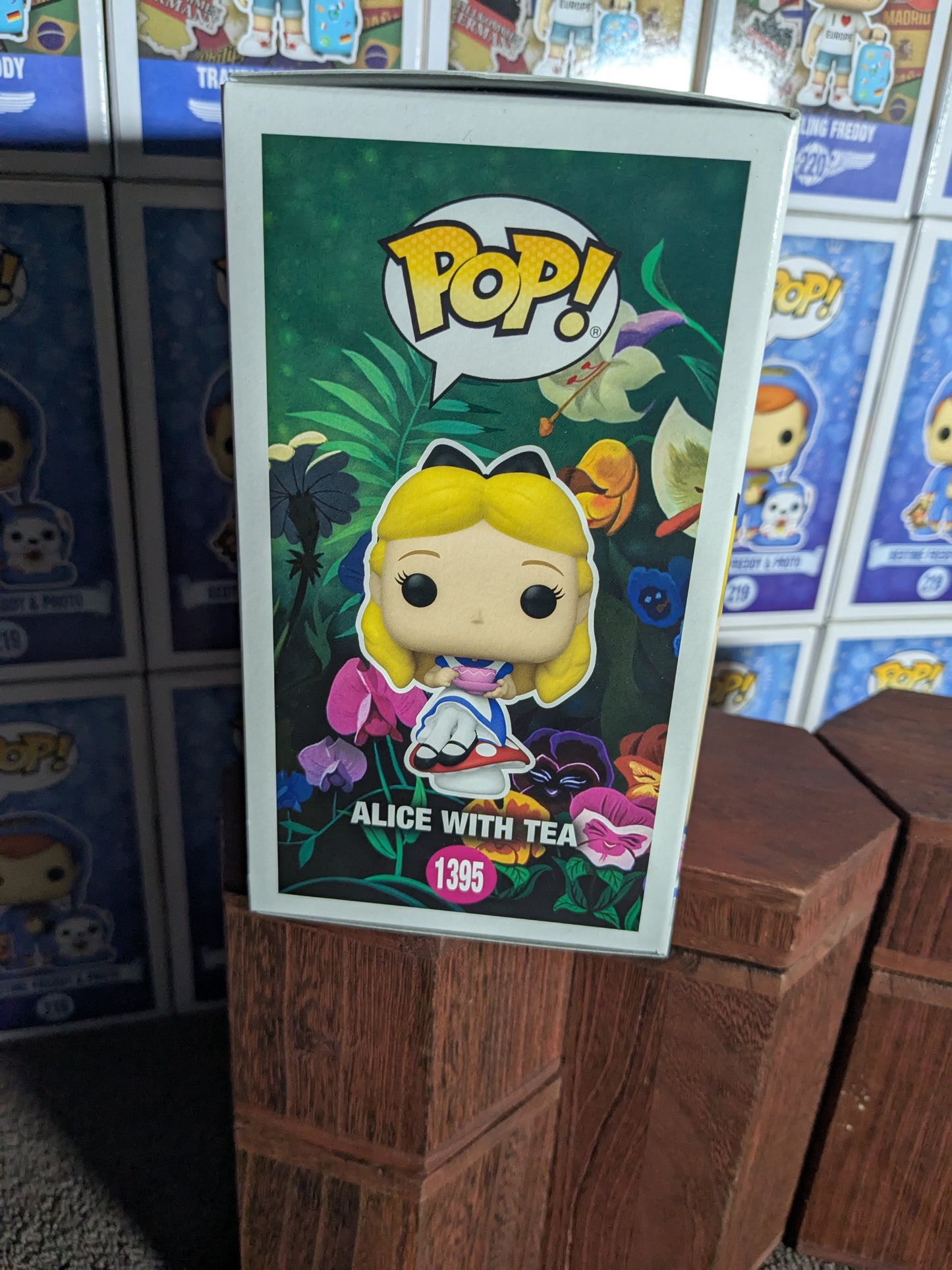 Funko pop 1395 : Alice with Tea - CapyToys