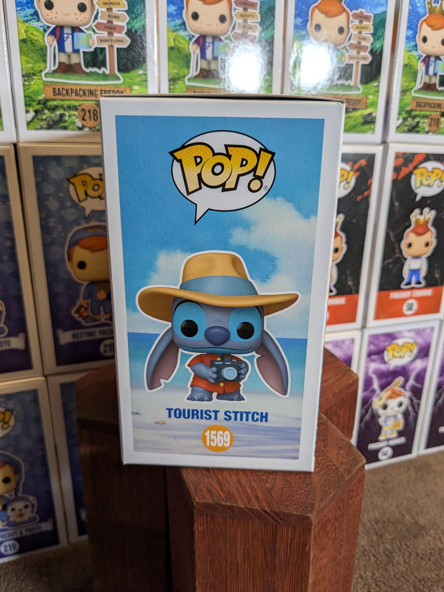 Funko pop 1569 : Tourist Stitch