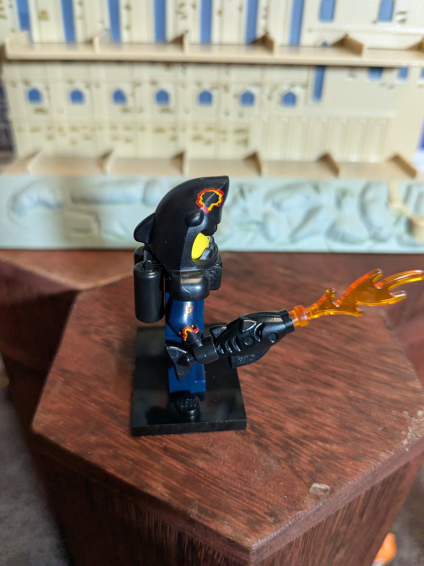 Lego Minifigures : Shark Army Great White