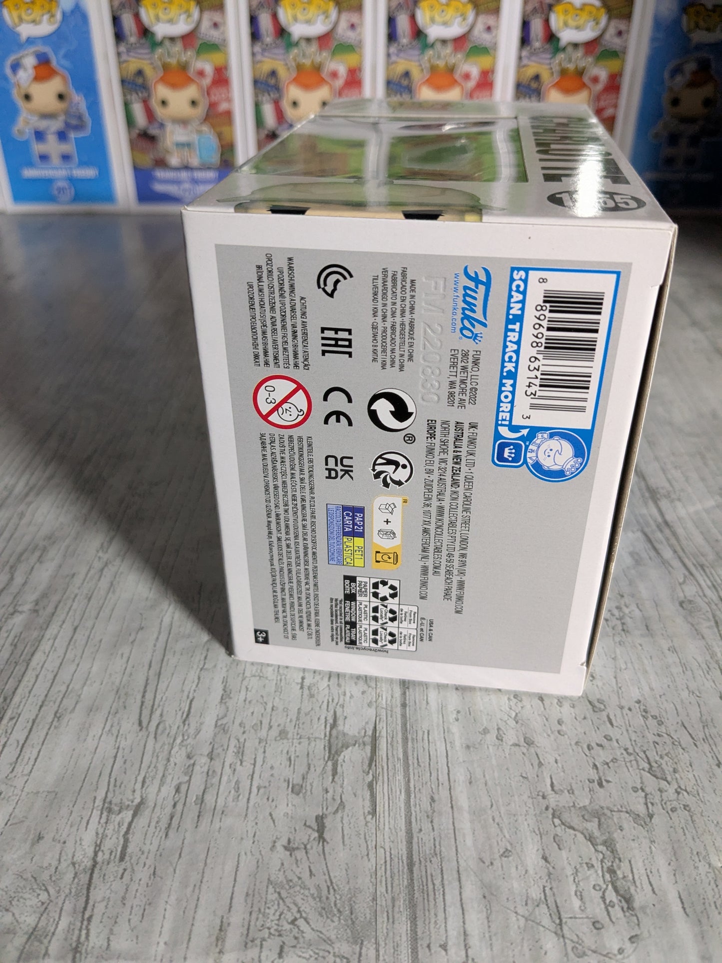 Funko pop 1155 : Charlotte (Glow/CCE/Damaged Box)