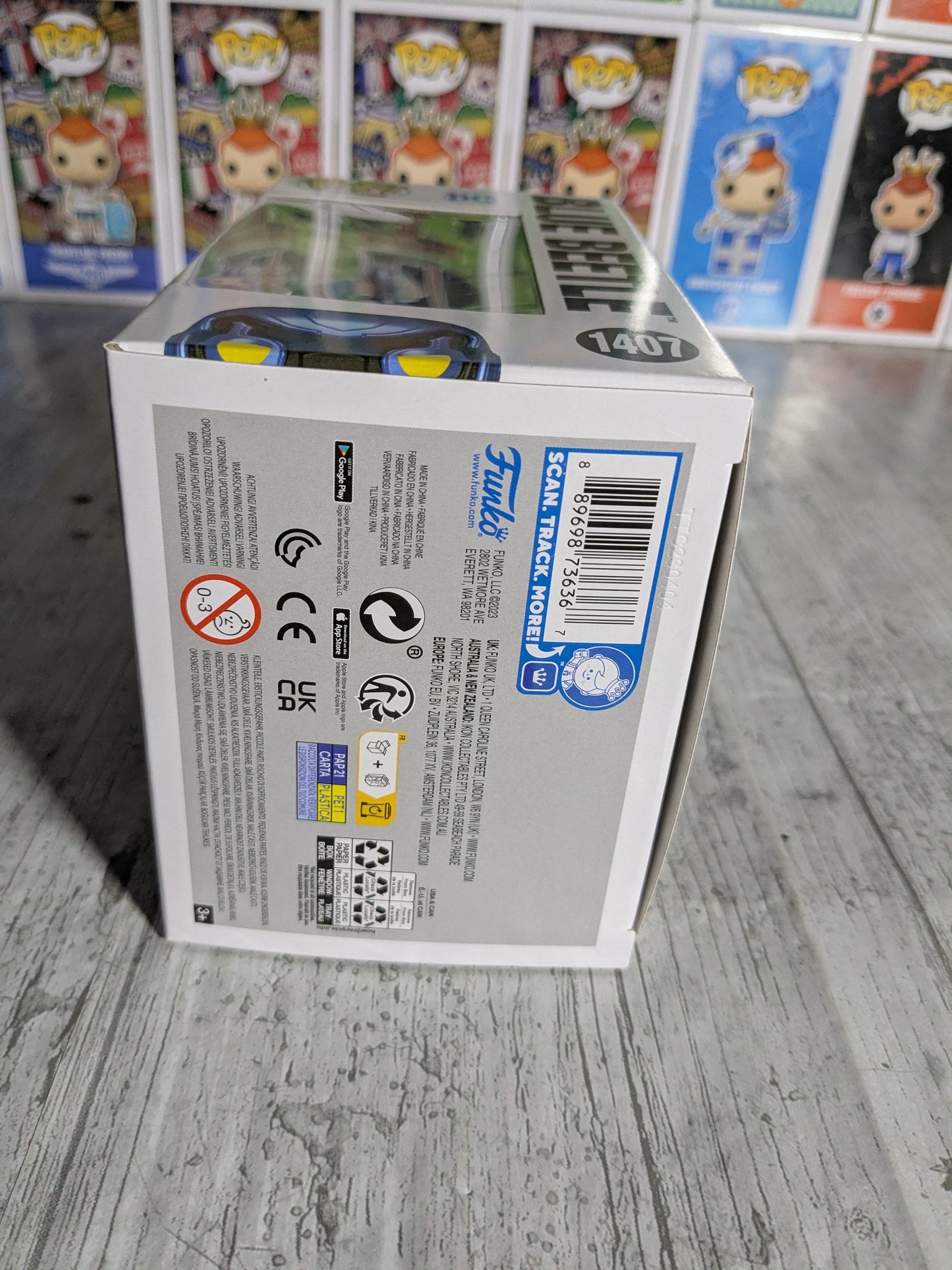 Funko pop 1407 : Blue Beetle (Glow)