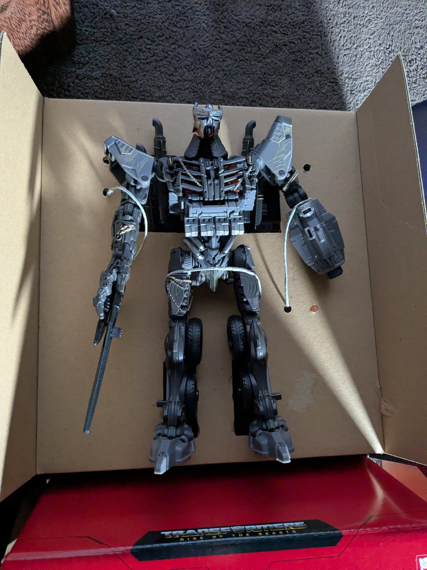 Studio Series 101 : Scourge