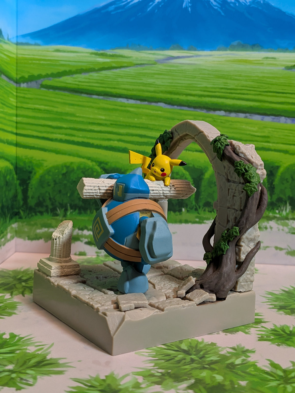Re-Ment Pokémon: Diorama Collection – Ancient Castle Ruins – Pikachu & Gringolem | Pikachu & Golett (~10cm)
