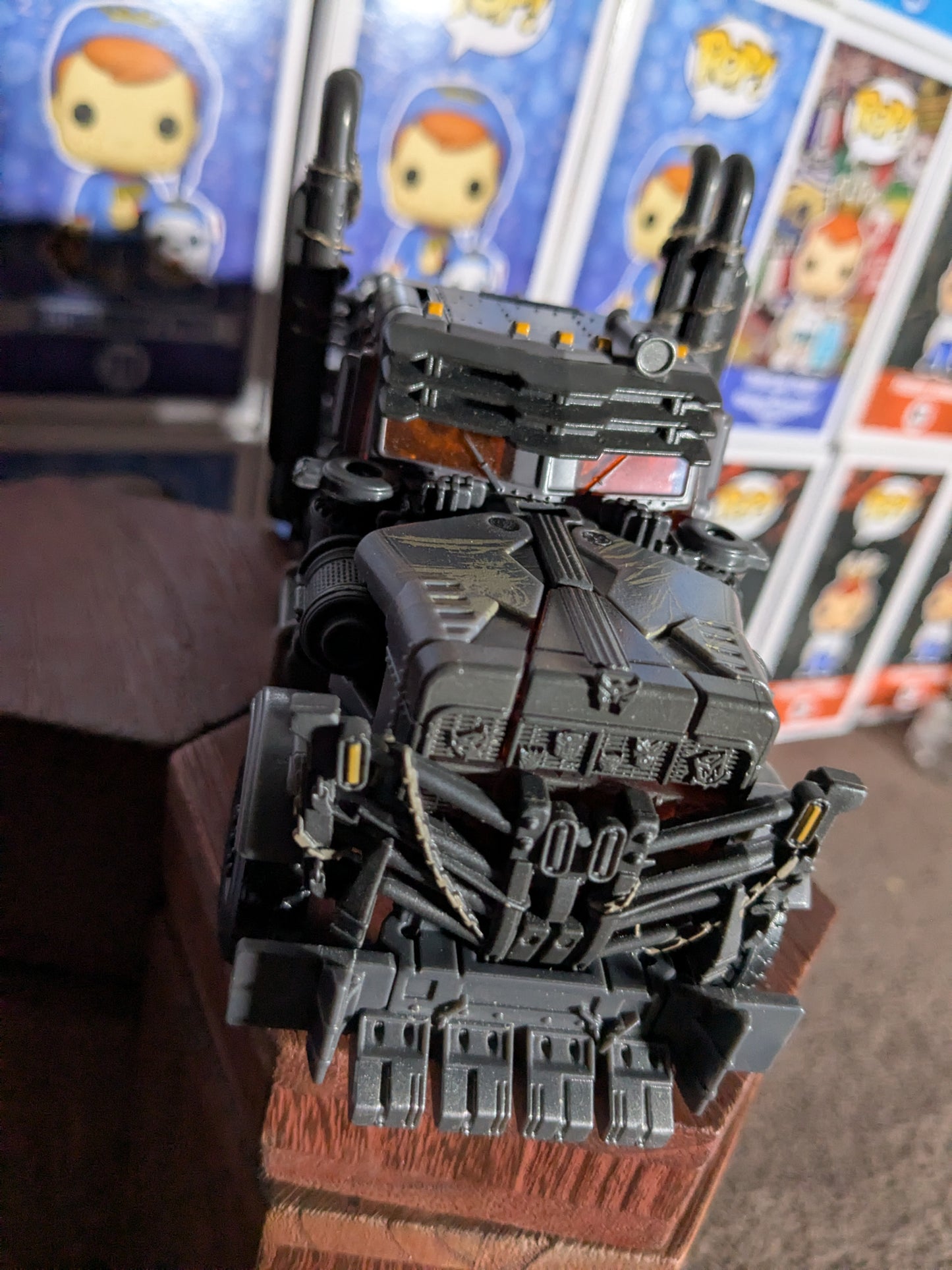 Studio Series 101 : Scourge