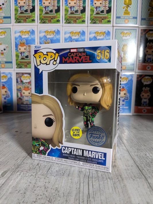 Funko pop 516: Capitan Marvel (luminoso)