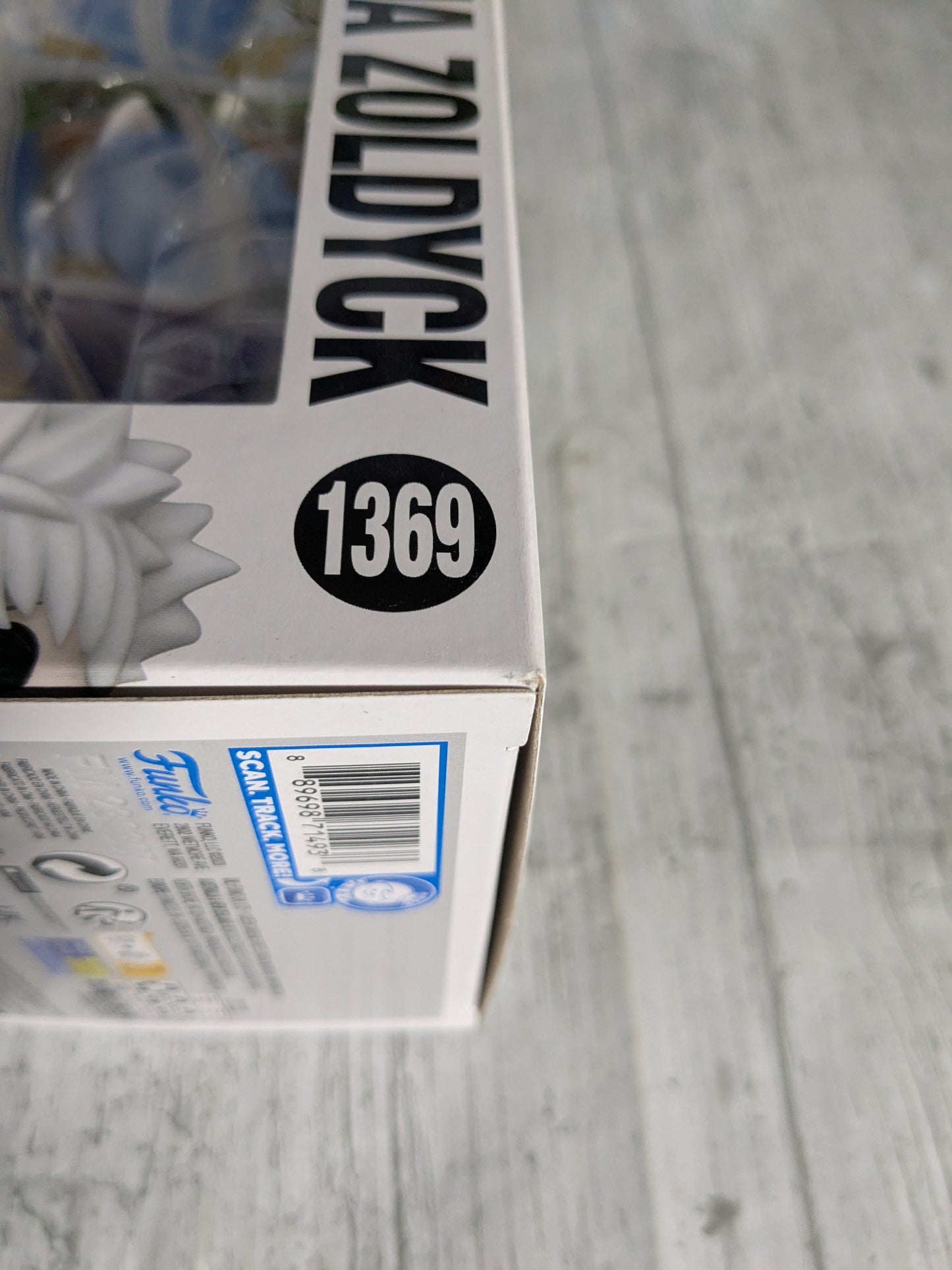 Funko pop 1369 : Killua Zoldyck (Glow)