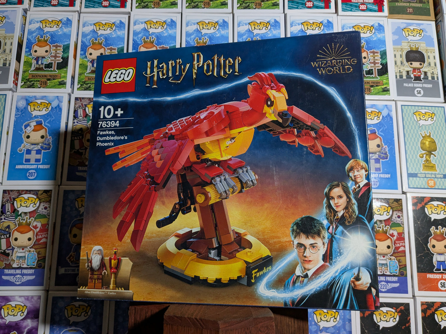 Lego Sets & Minifigures