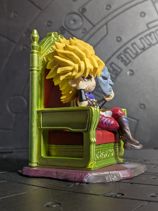 Re-Ment JoJo's Bizarre Adventure Phantom Blood & Battle Tendency auf DESK – Kollektion: Dio Brando
