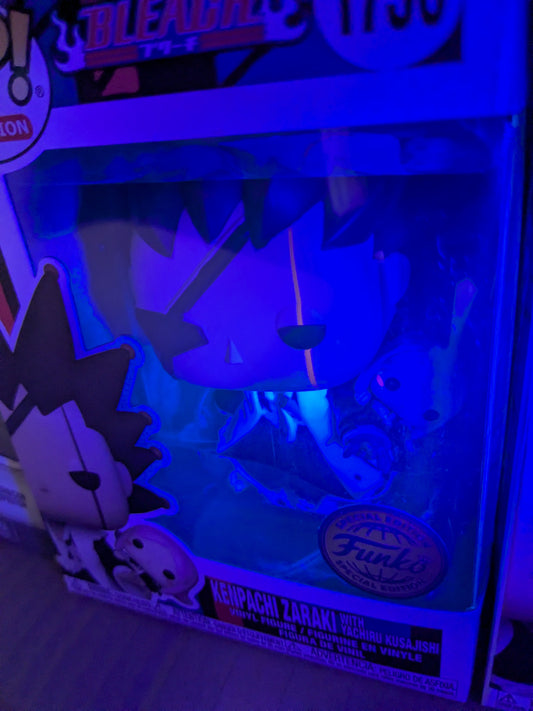 Funko pop 1730 : Kenpachi Zaraki with Yashiru Kusajishi