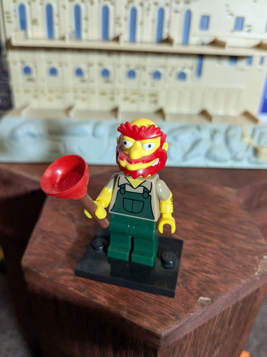 Lego Minifigures : Groundskeeper Willie