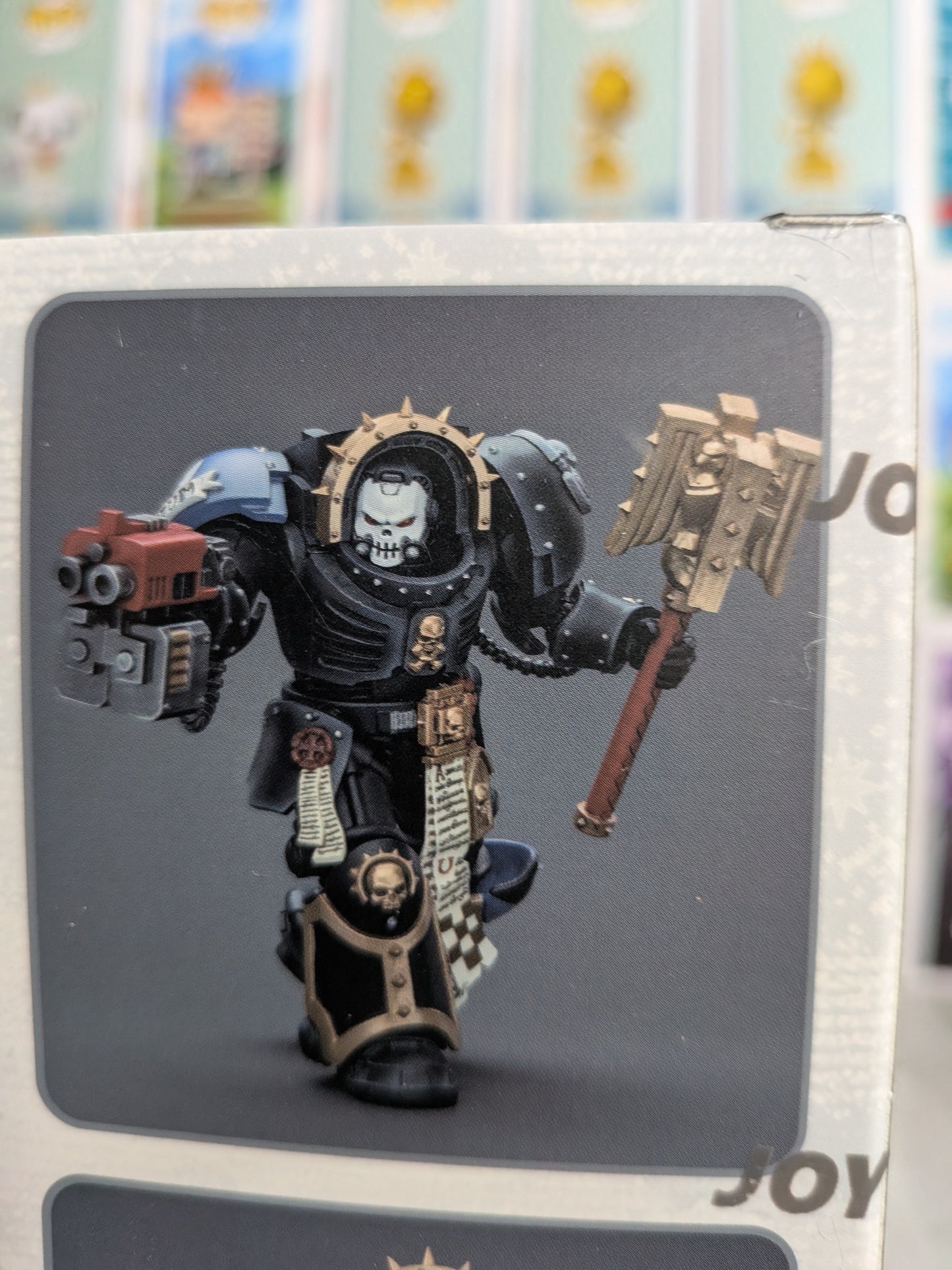 JoyToy Warhammer 40k – Ultramarines Chaplain in Terminator-Rüstung (14,3cm)
