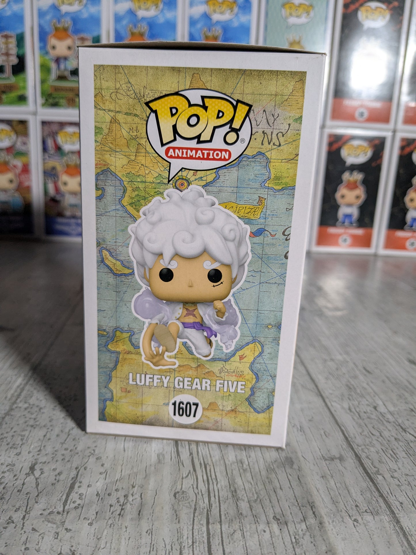 Funko pop 1607 : Luffy Gear Five (Chase / Damaged Box)