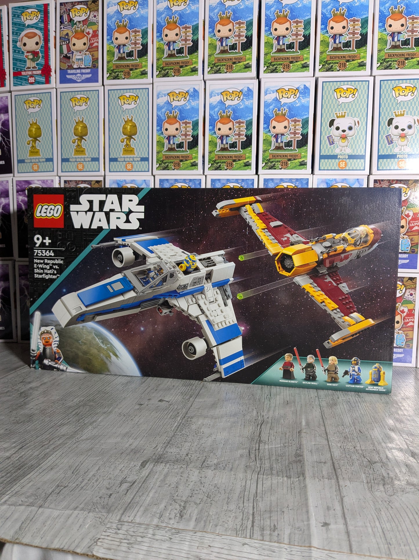 LEGO Star Wars #75364 – E-Wing der Neuen Republik gegen Shin Hatis Sternenjäger