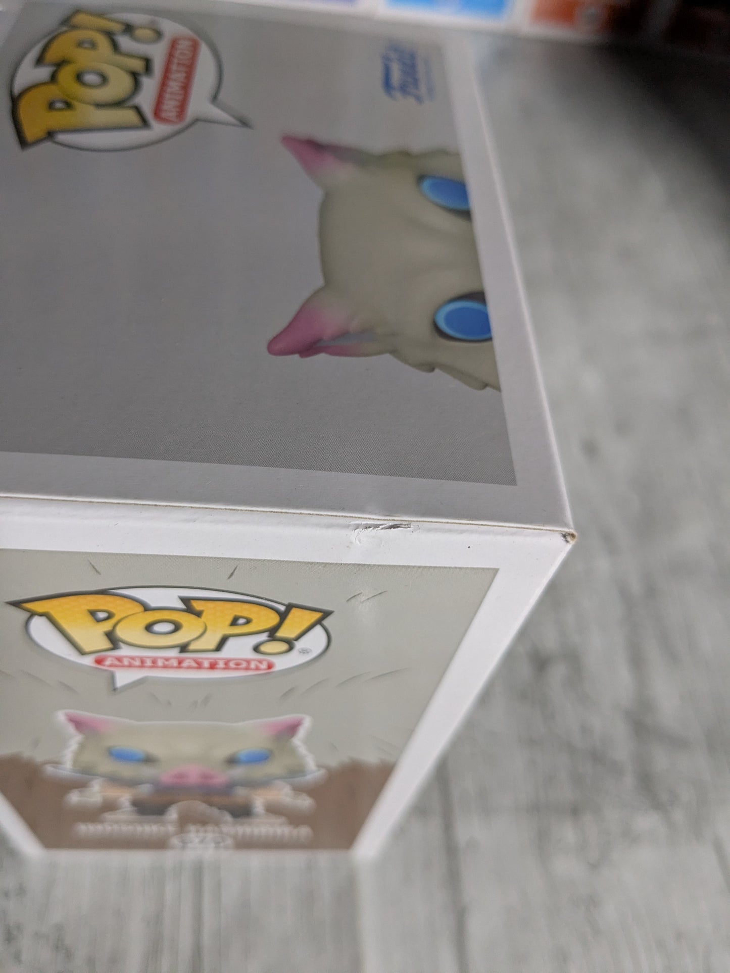 Funko pop 870 : Inosuke Hashibira (Flocked)