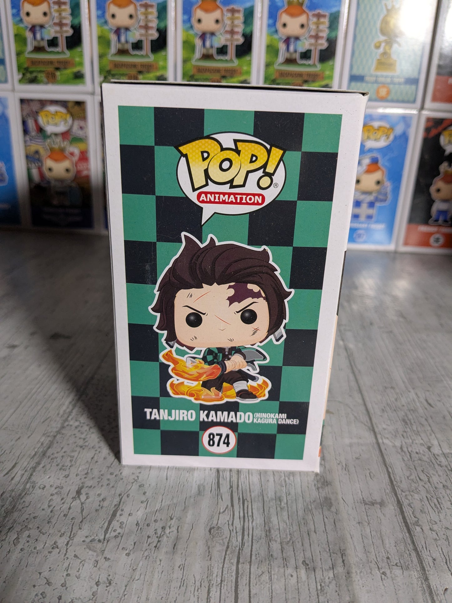 Funko pop 874 : Tanjiro Kamado Hinokami Kagura Dance (Chase)