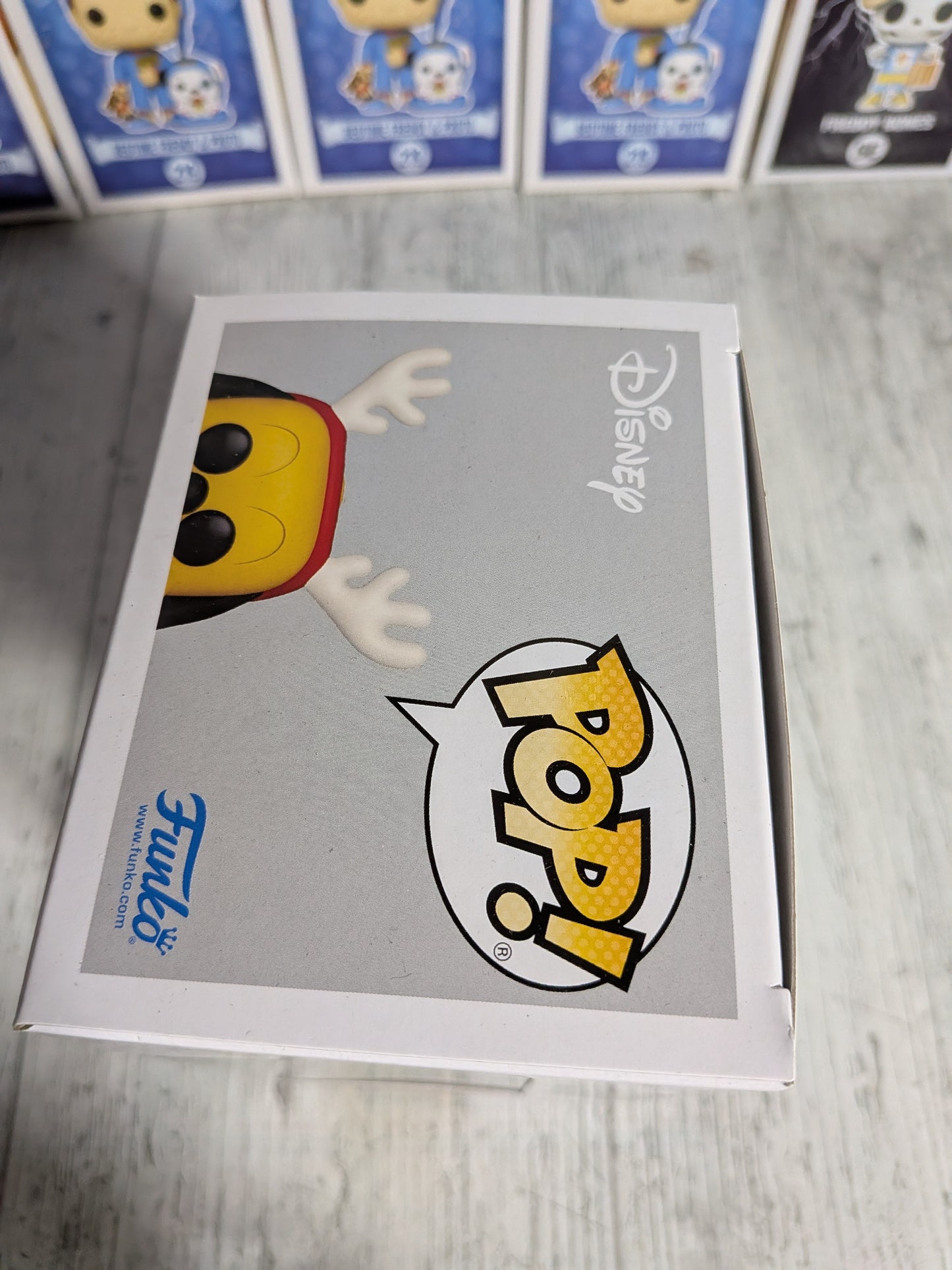 Funko Pop Disney #1227 - Pluto (Flocked)