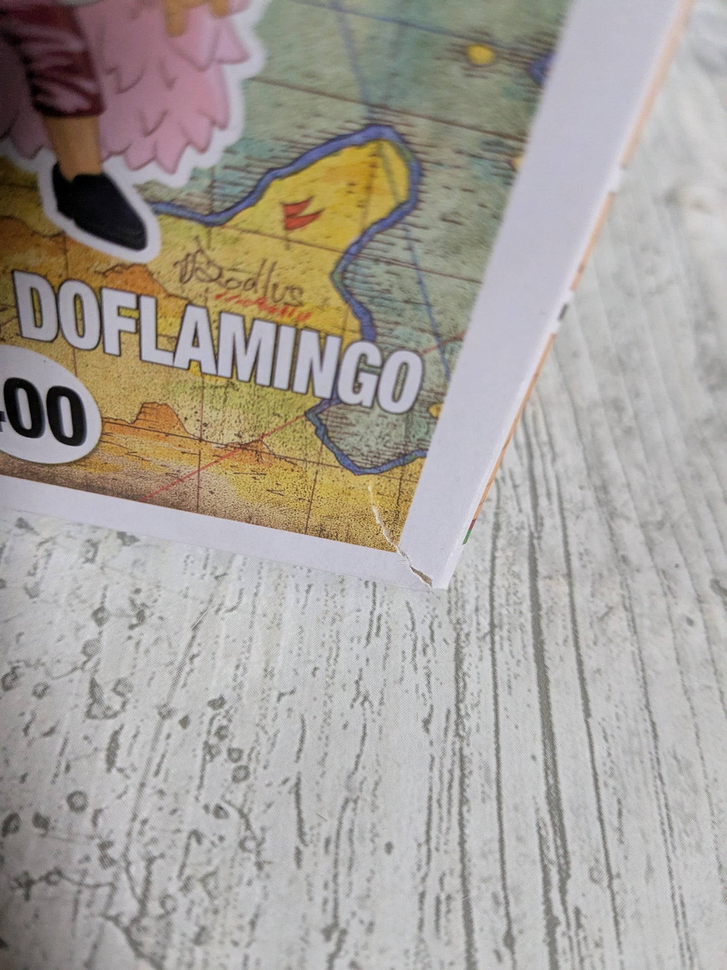 Funko pop 400 : Donquixote Doflamingo (Opened/Damaged Box)