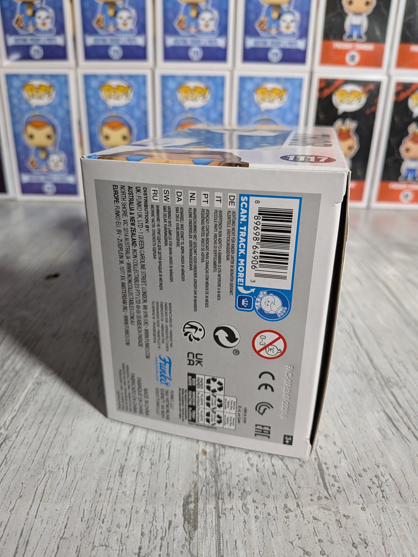 Funko Pop Marvel Studios Avengers Endgame #1117 – Thor (CCE/Glow/Geöffnet/Beschädigtes Plastik)