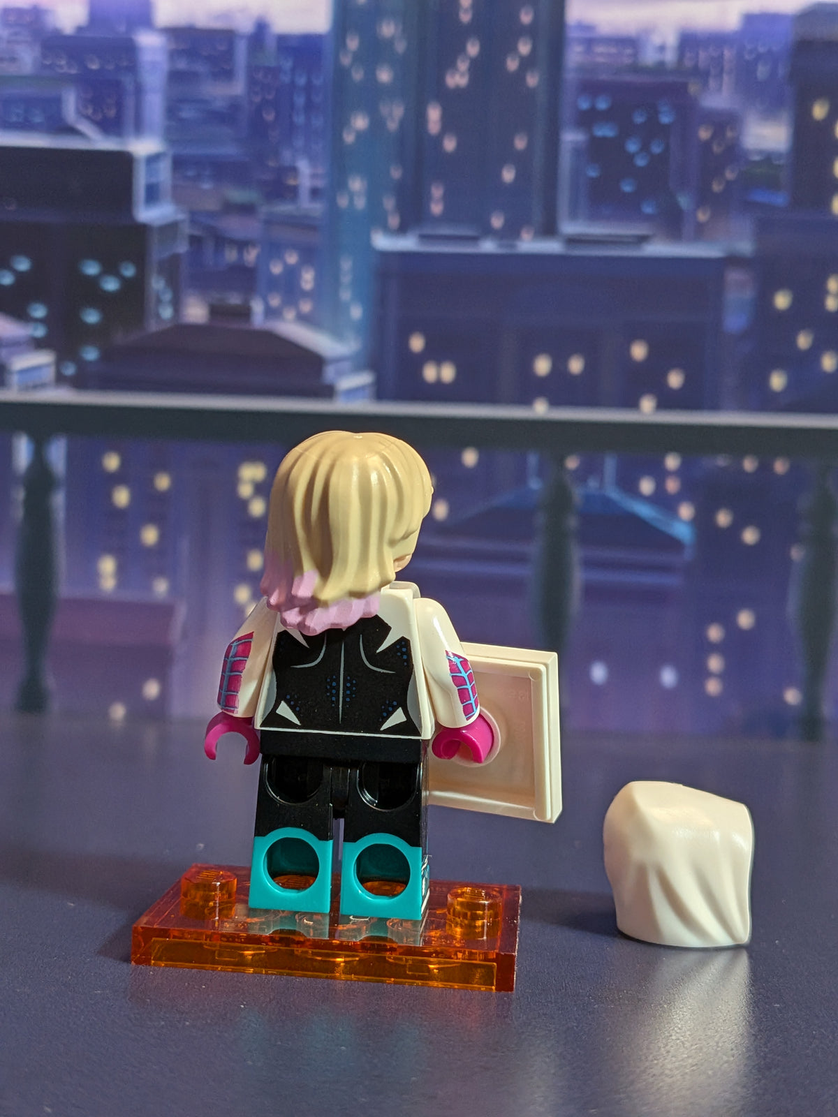 LEGO Minifigures - Spider Gwen