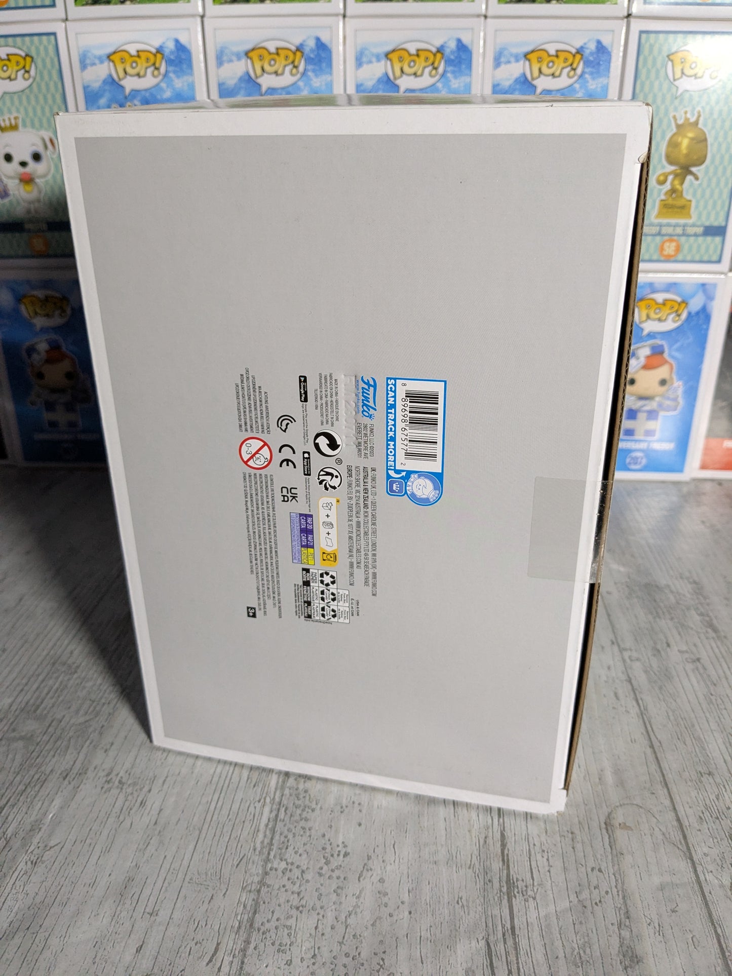 Funko pop 295 : Aquaman and Storm (Damaged Box/Opened)