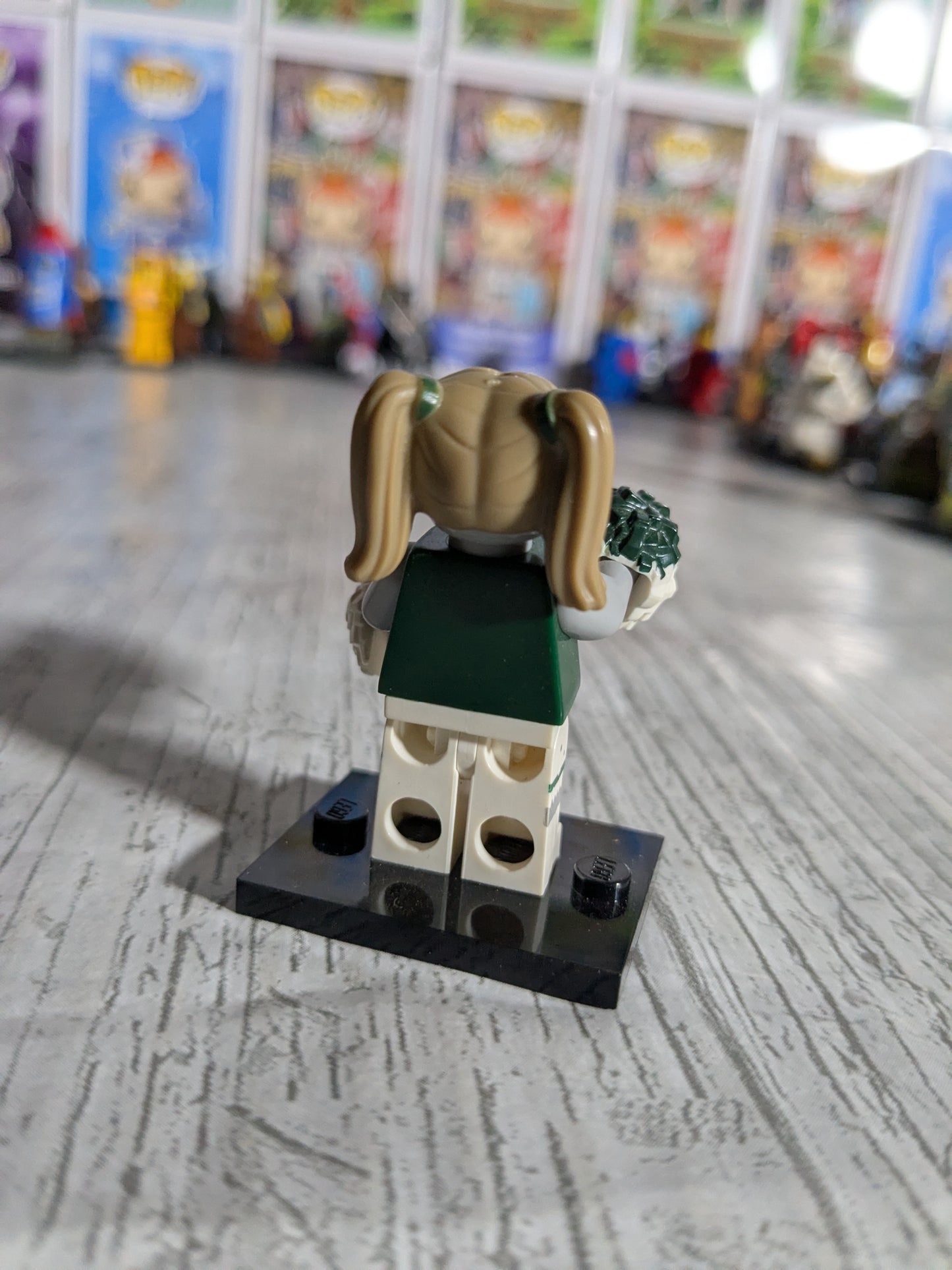 LEGO Minifigures : Zombie Cheerleader