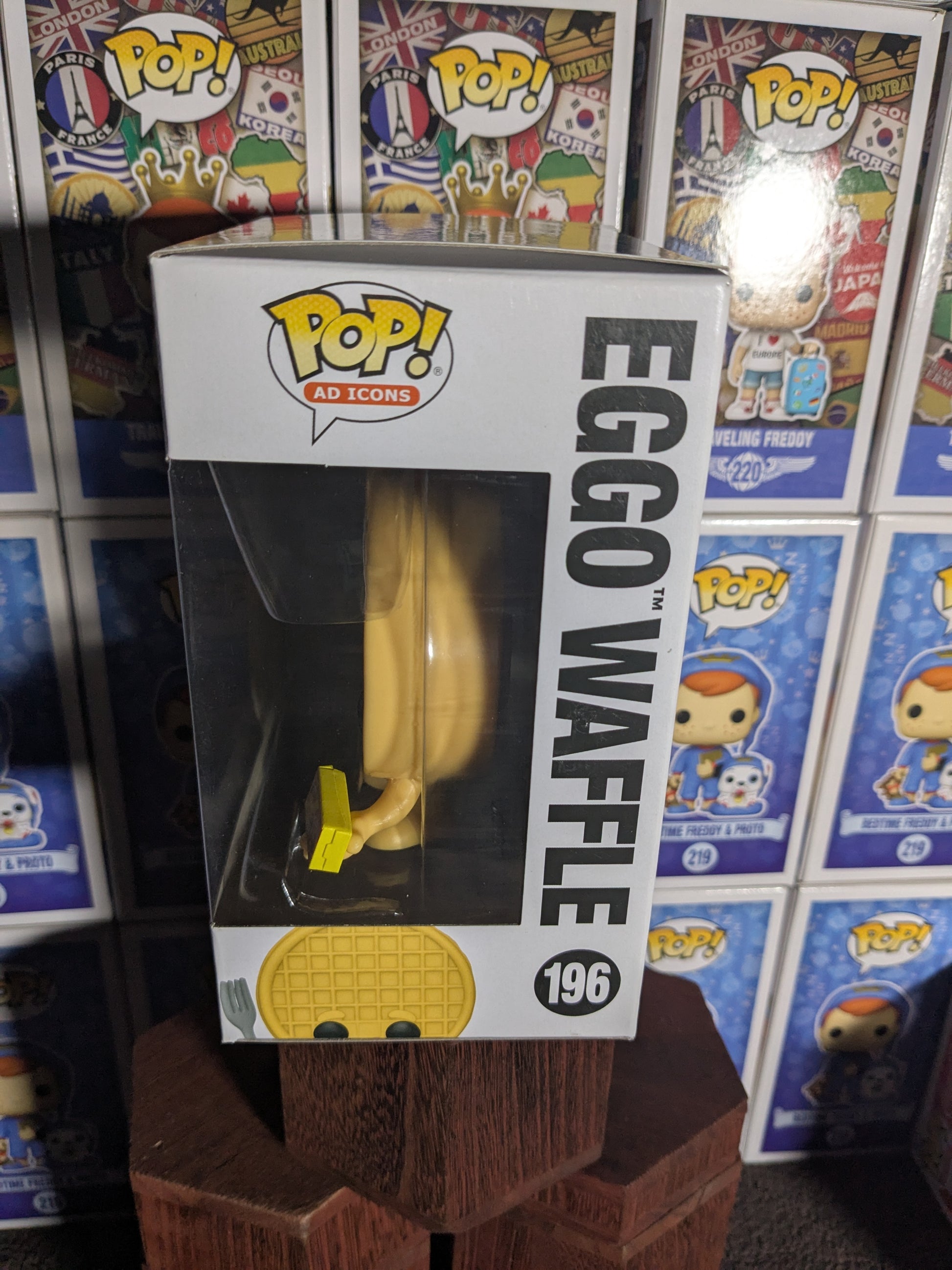 Funko pop 196 : Eggo 🧇 - CapyToys
