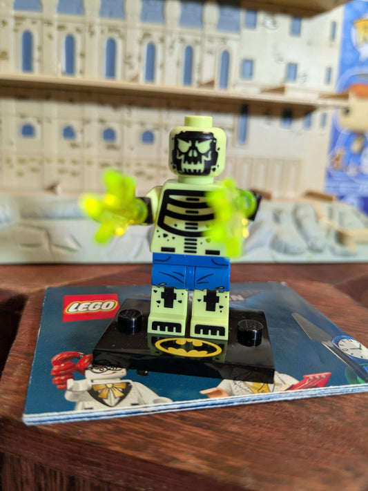 Lego Minifigures : Dr Phosphorus