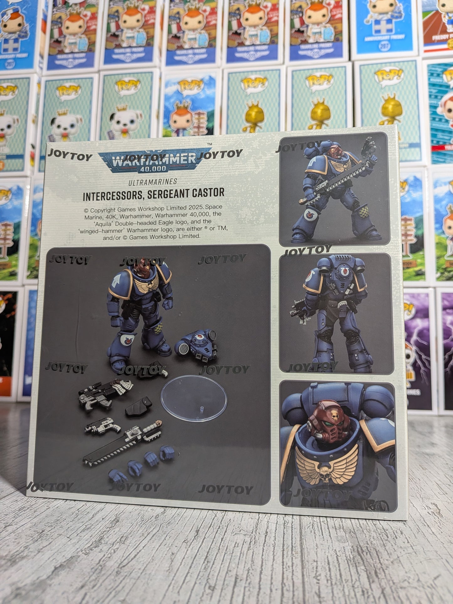 JoyToy Warhammer 40k - Ultramarines Helden des Ordens Bruder Veteran Sergeant Castor (12cm)