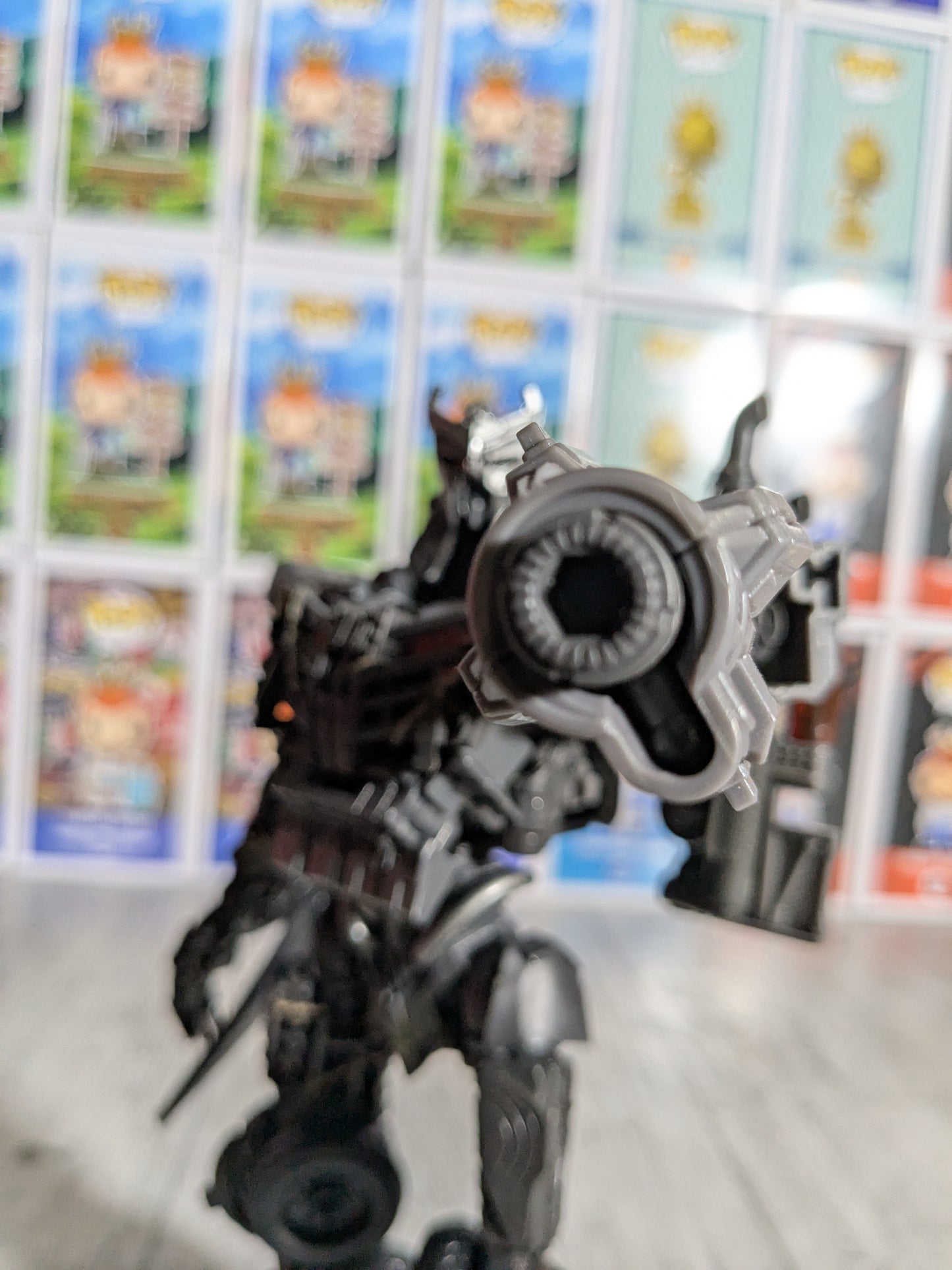 Studio Series 101 : Scourge