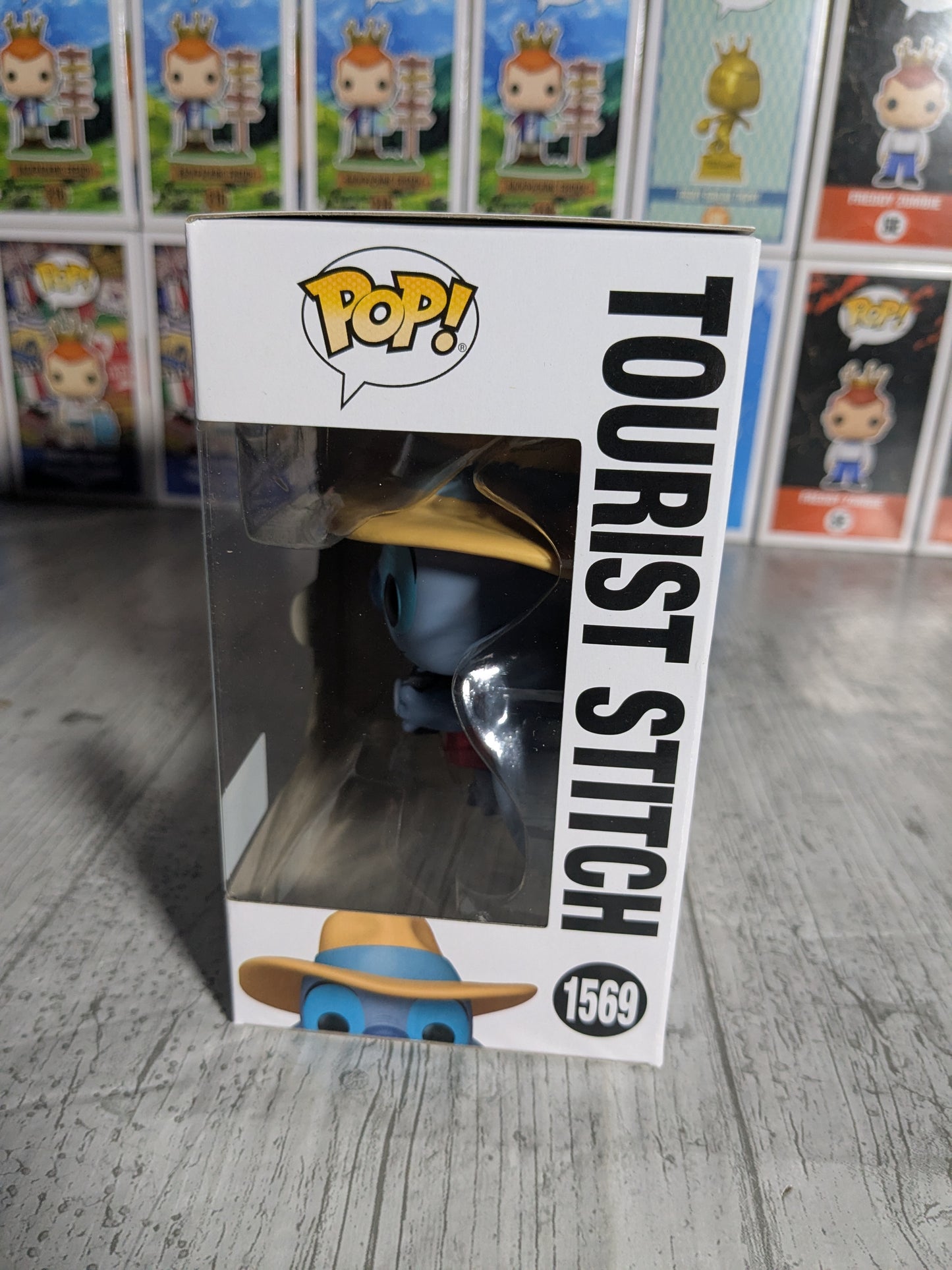 Funko pop 1569 : Tourist Stitch