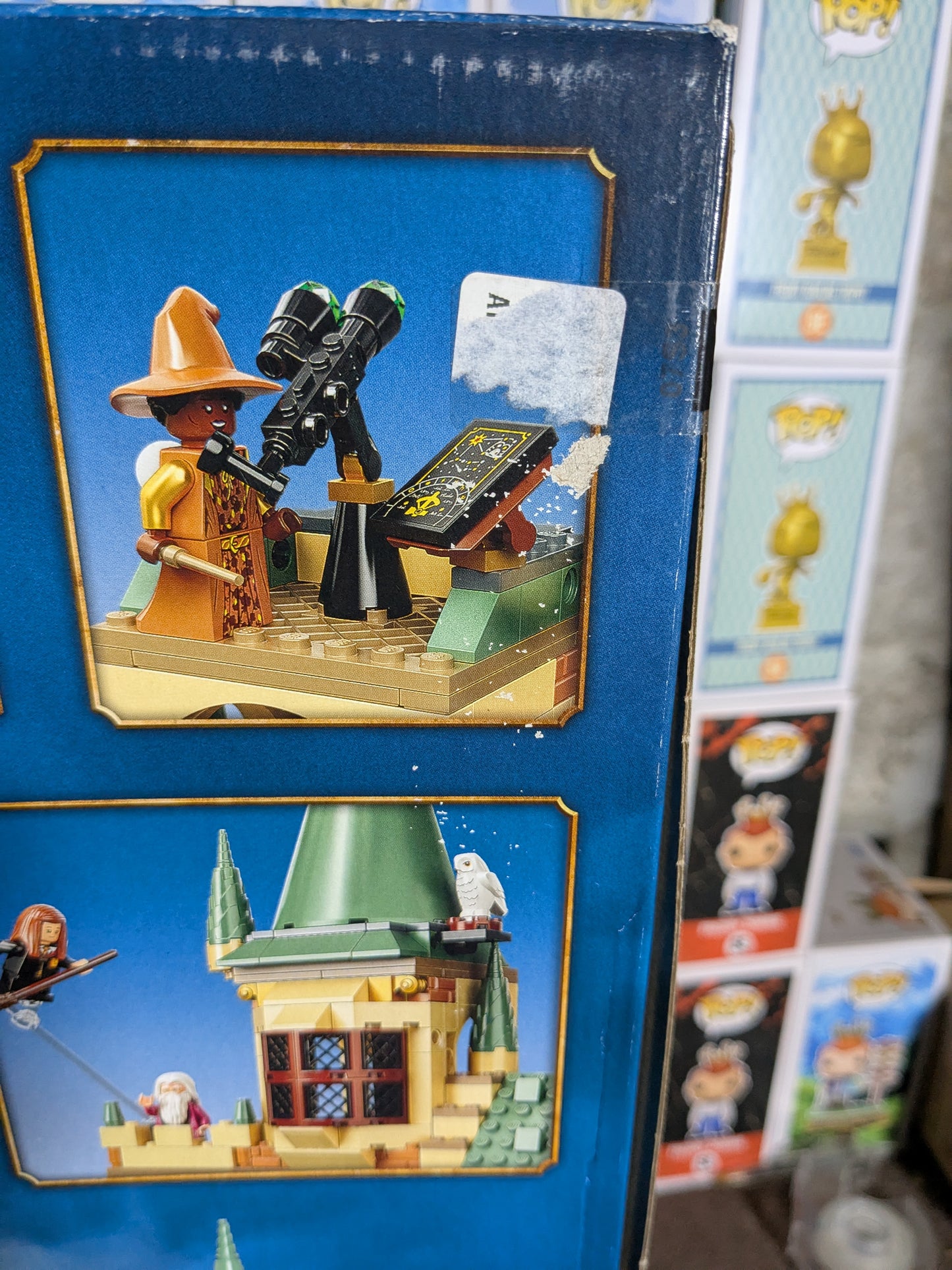 Lego 76389 : Hogwarts Chamber of Secrets (Damaged box)