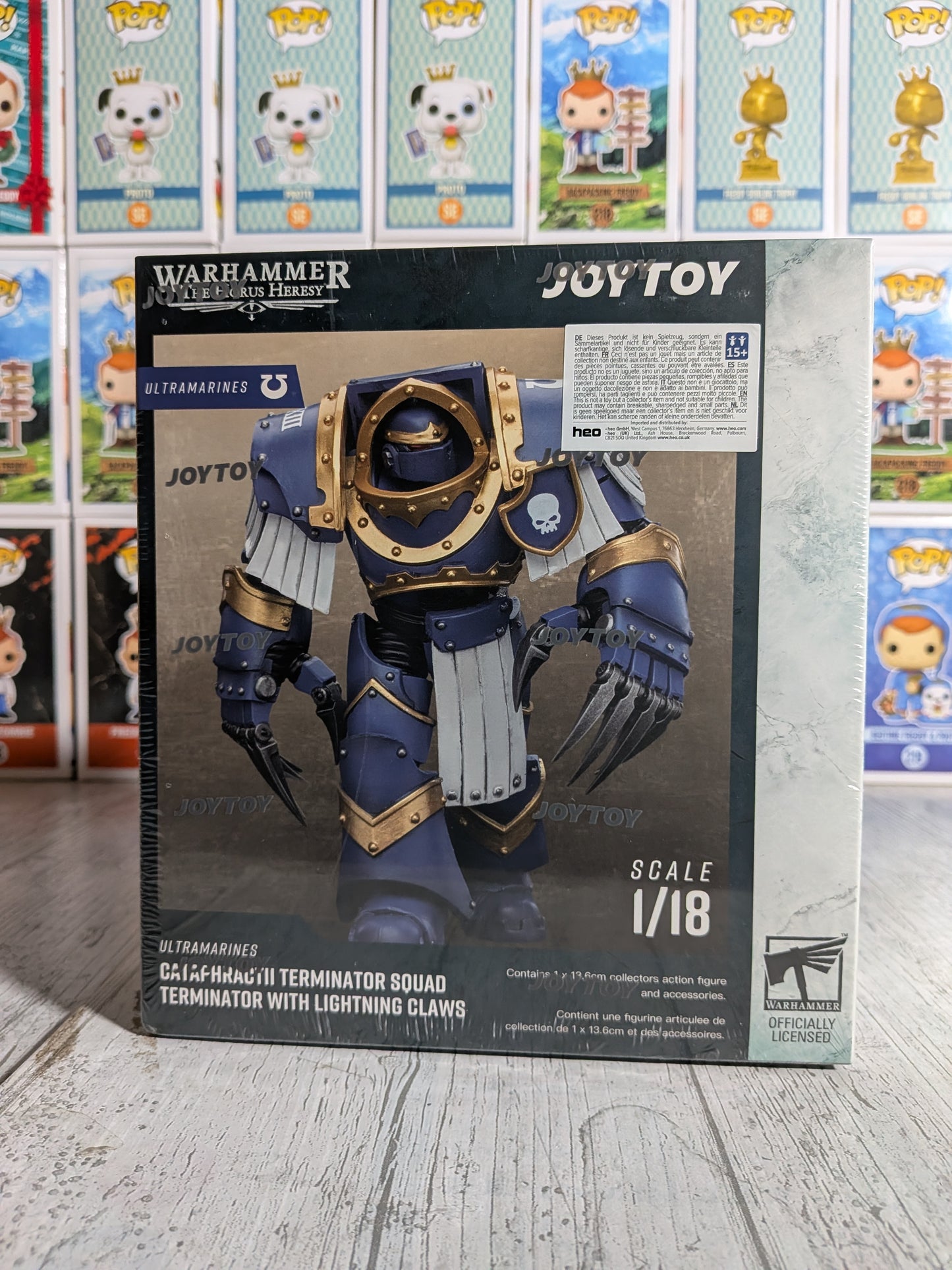 JoyToy Warhammer The Horus Heresy - Ultramarines Cataphractii Terminator Trupp Terminator mit Blitzklauen (13,6cm)