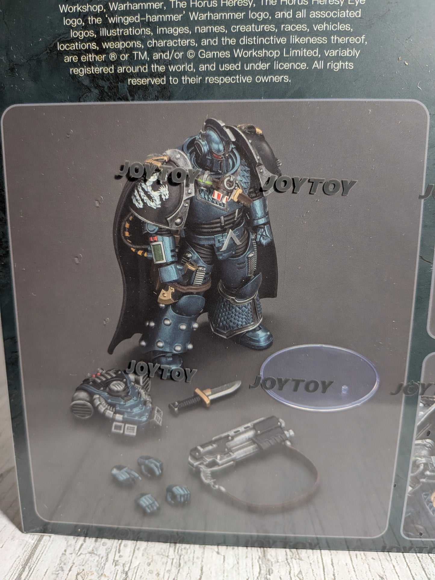 JoyToy Warhammer The Horus Heresy – Alpha Legion Saboteur Konsul (12,6cm)
