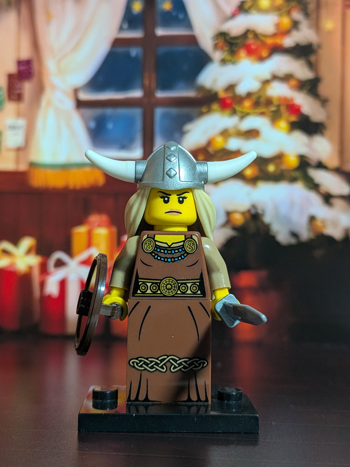 LEGO Minifigures - Viking Woman