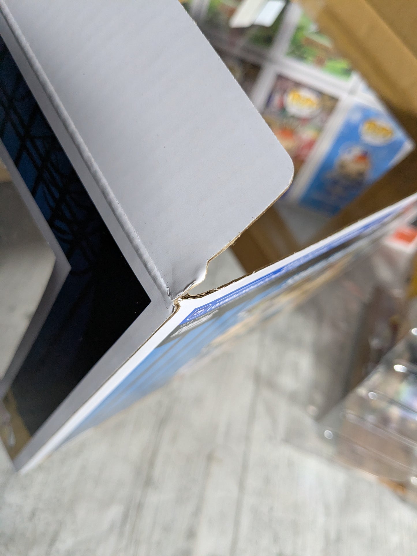 Funko pop Demon Slayer #1944 - Tengen with his Wives (SC2025/Opened/Damaged Box)