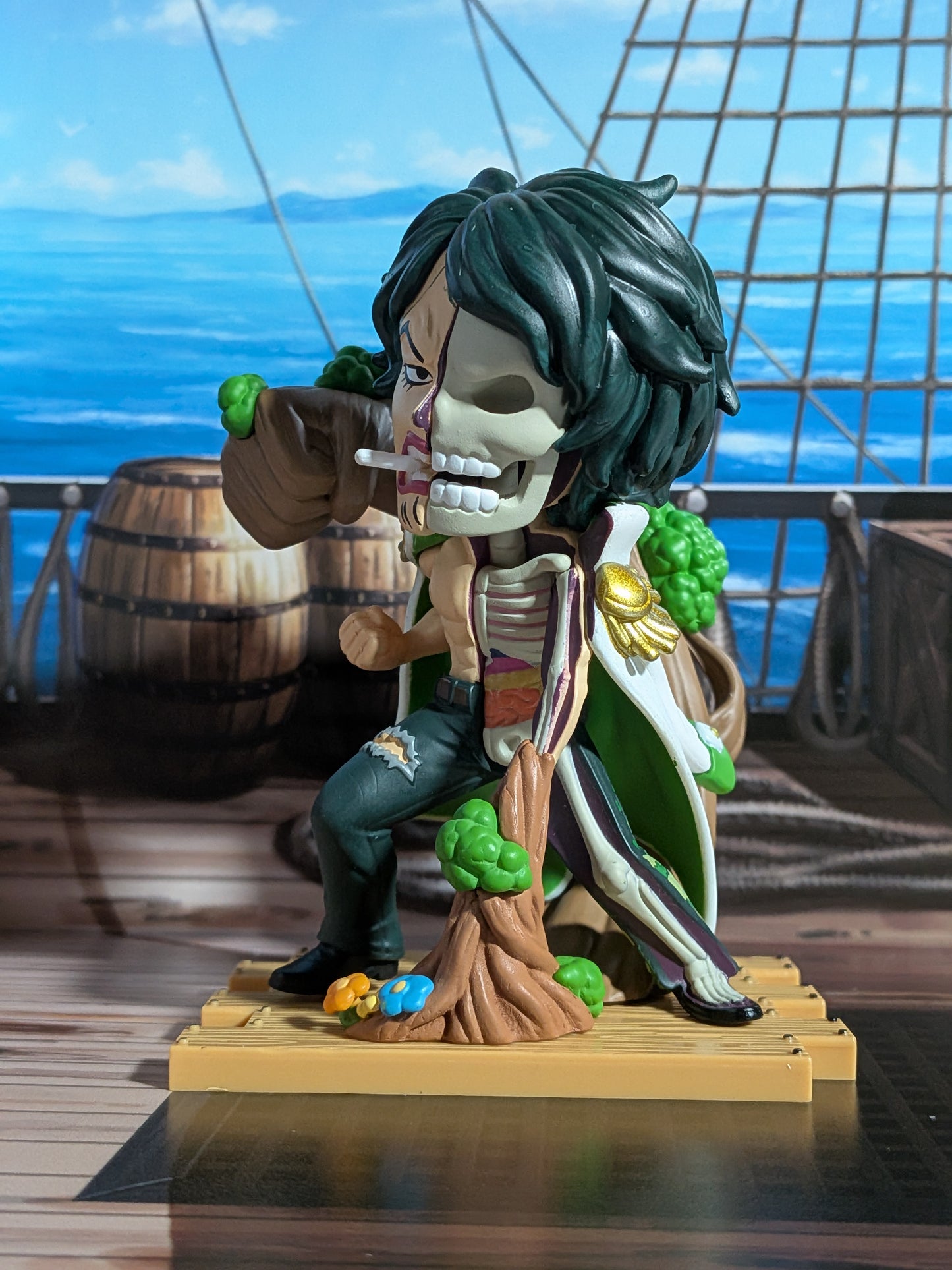 Mighty Jaxx - One Piece Freeny's Hidden Dissectibles Edizione Marines - Aramaki / Ryokugyu (~10cm)