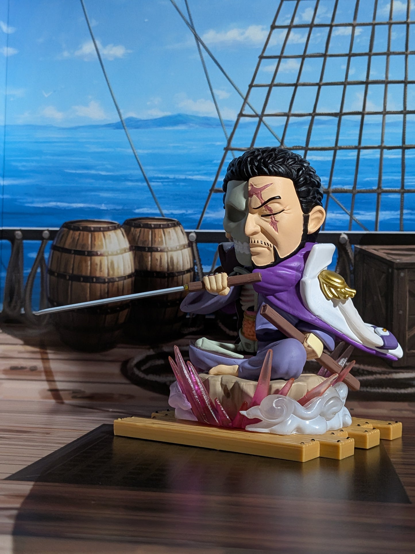 Mighty Jaxx - One Piece Freeny's Hidden Dissectibles Marines Edition - Issho / Fujitora (~10cm)