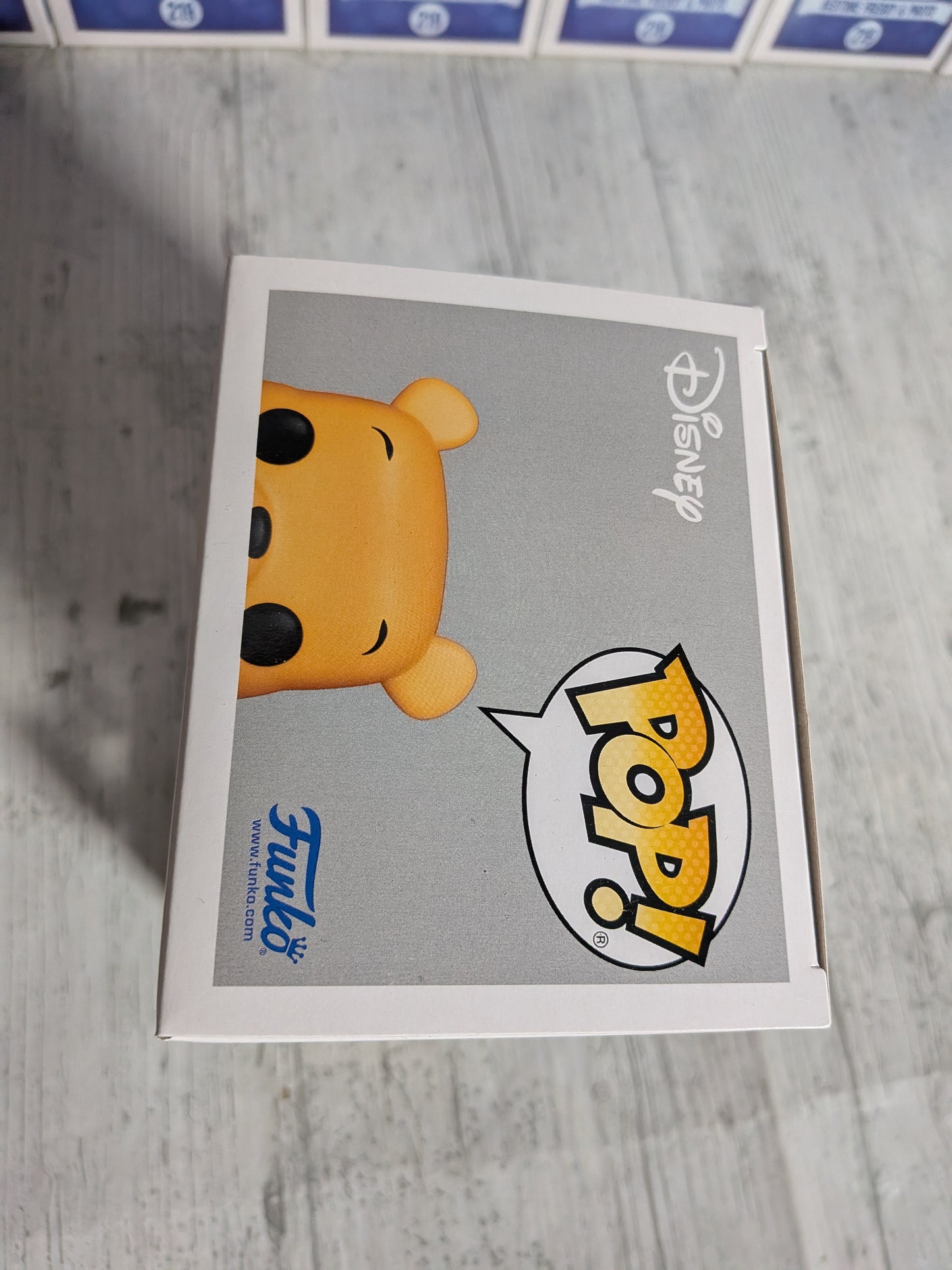 Funko Pop Disney Winnie the Pooh #1512 - Winnie the Pooh (5000 Stück/Beflockt/Beschädigte Box)