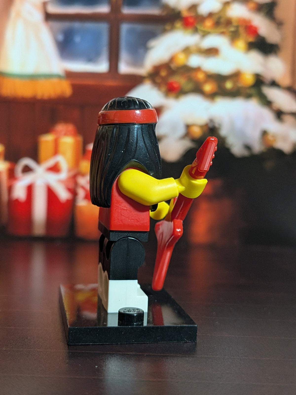 LEGO Minifigures - Gong & Guitar Rocker