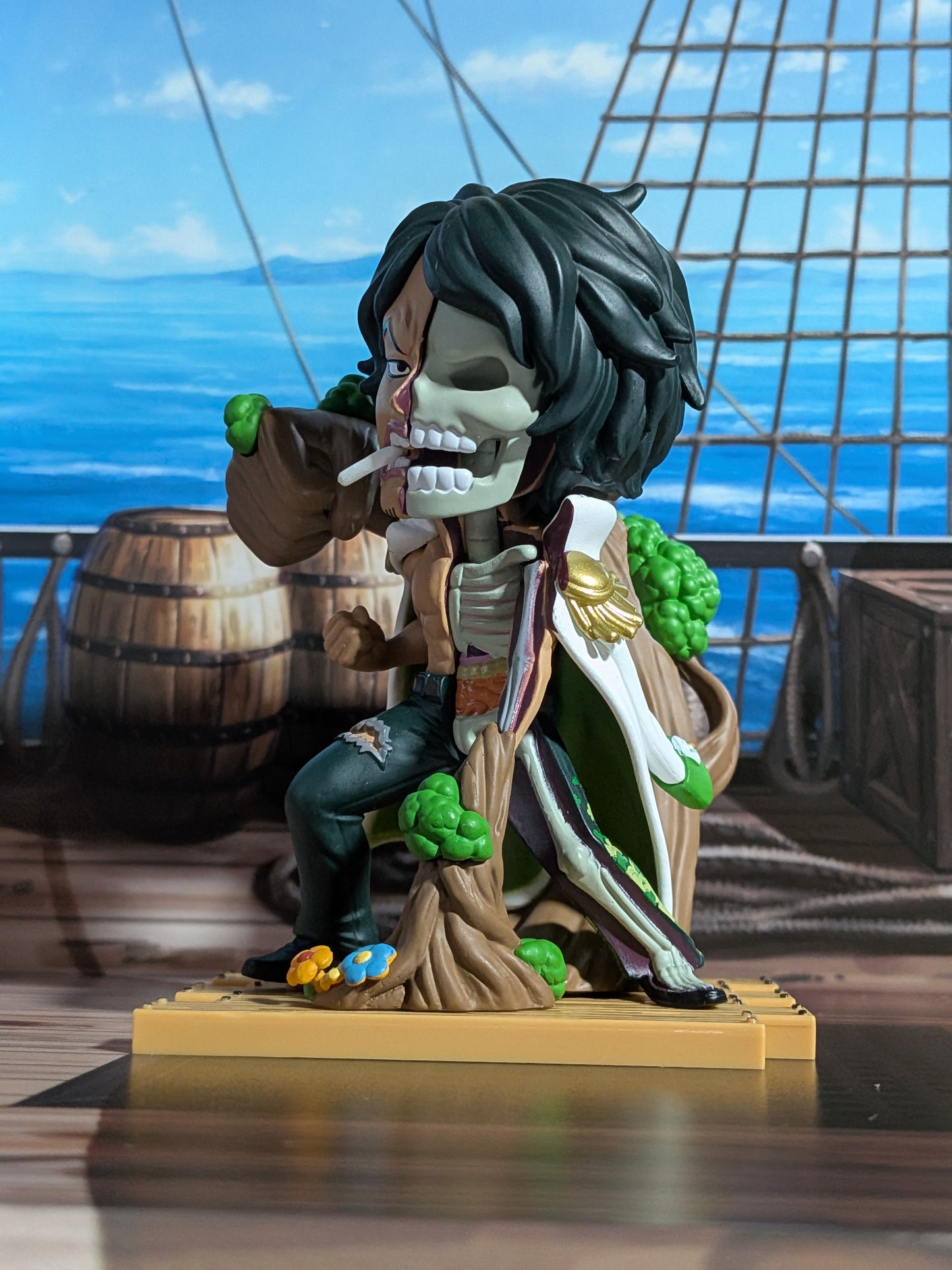 Mighty Jaxx - One Piece Freeny's Hidden Dissectibles Marines Edition - Aramaki / Ryokugyu (~10cm)