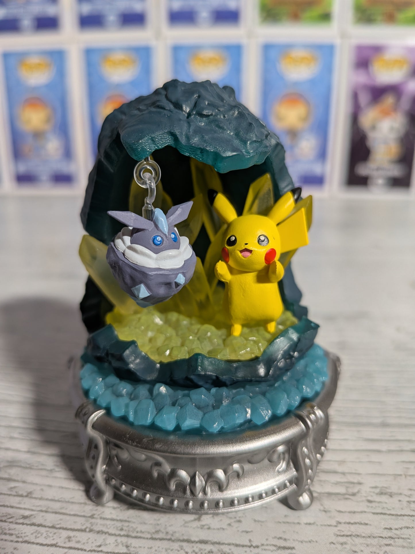Re-Ment Pokémon - Pikachu & Strassie / Carbink - Gemstone Shining Miracle