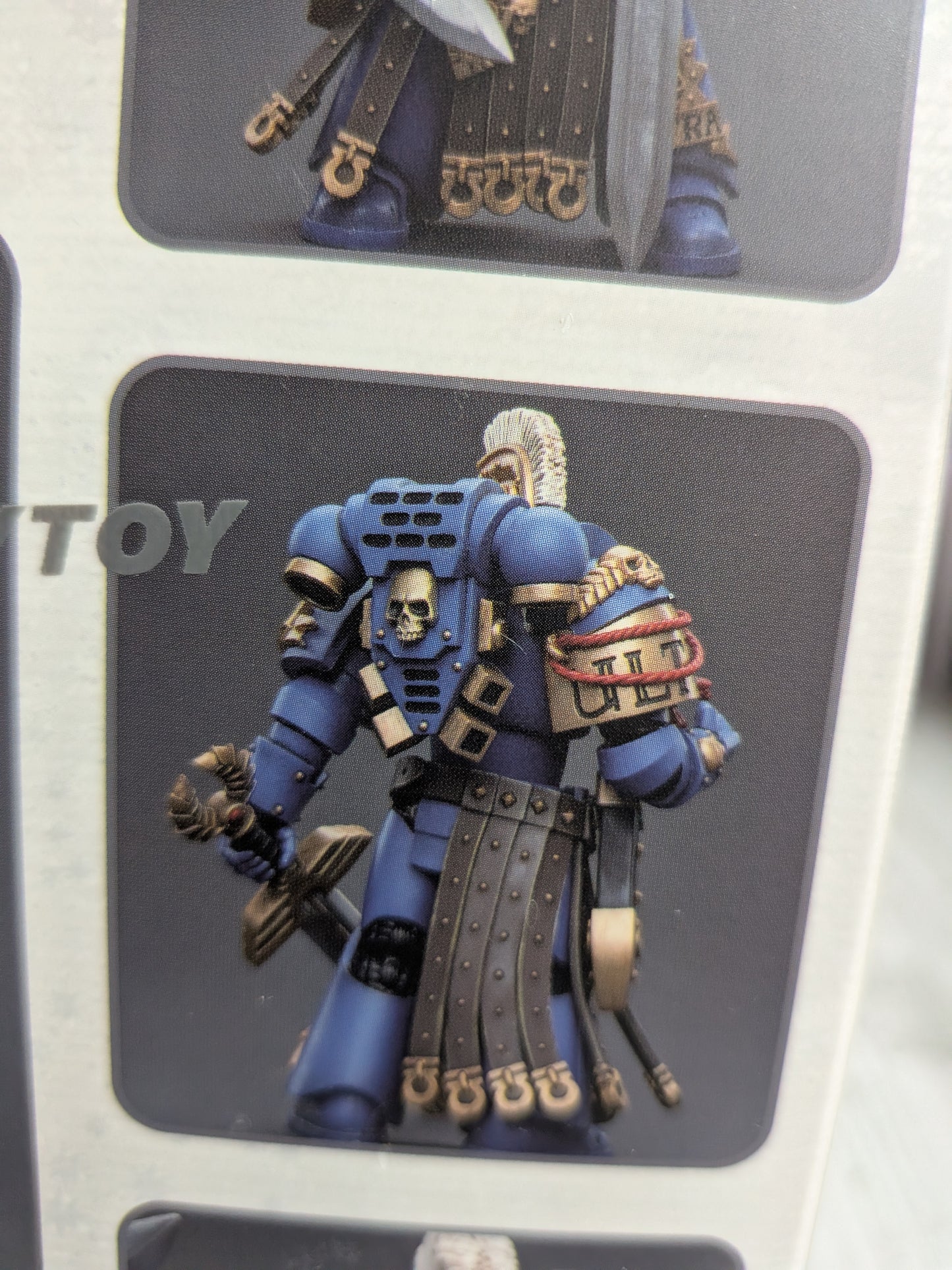 JoyToy Warhammer 40k - Ultramarines Ehrengarde Ordensmeister (12 cm)